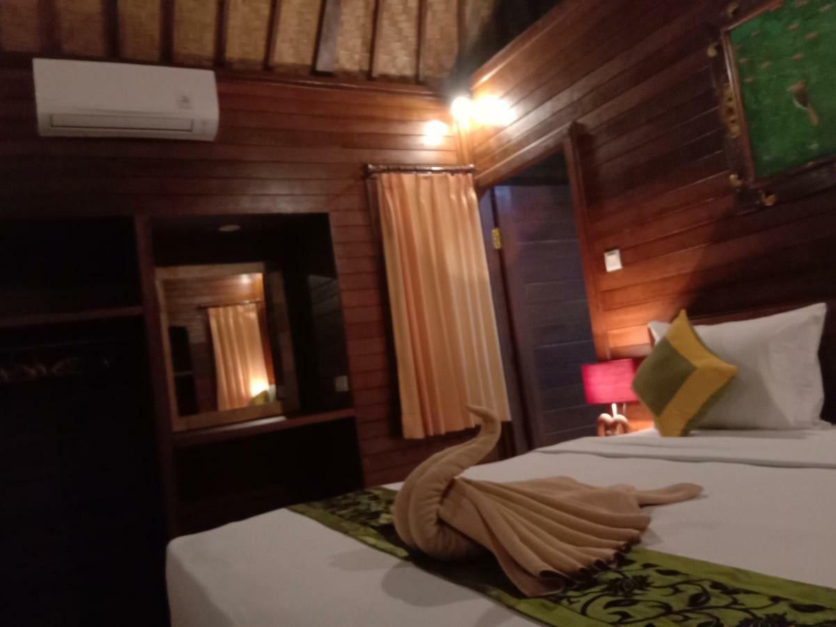 Svaha Nusa Guest House Lembongan Exterior foto